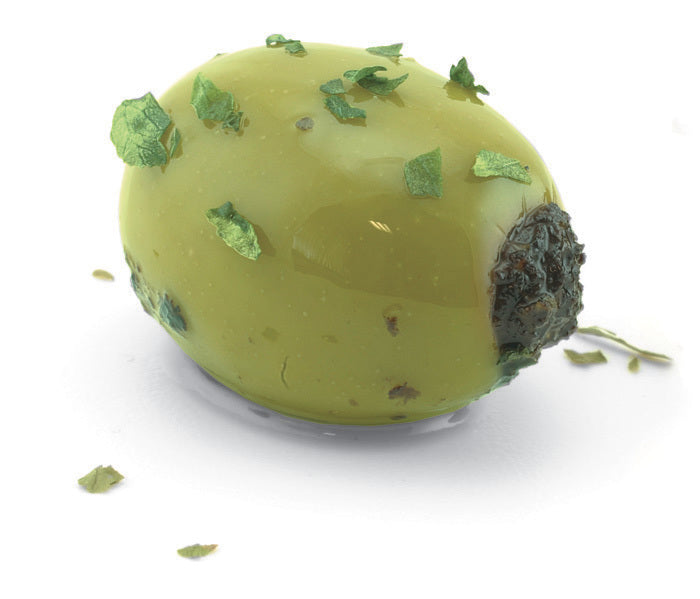 Antipasti grüne Oliven gefüllt mit Olivenpaste